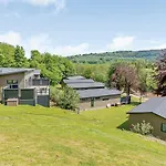 Aysgarth Lodges Üdülőpark