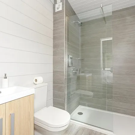 Aysgarth Lodges