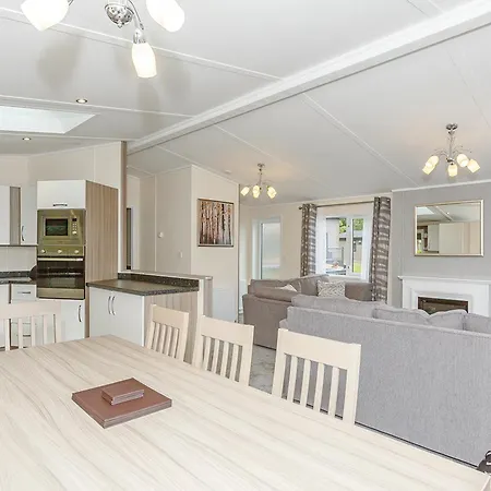 Aysgarth Lodges