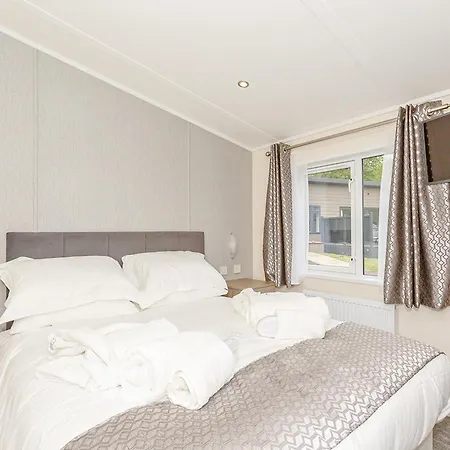 Aysgarth Lodges Tatil parkı *
