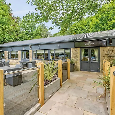 Aysgarth Lodges