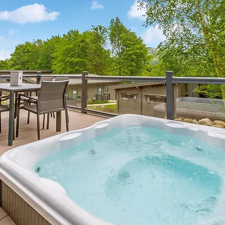 Aysgarth Lodges