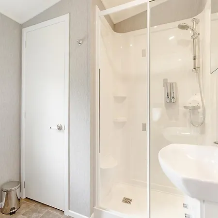 Aysgarth Lodges Semesterpark *