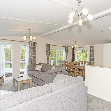 Aysgarth Lodges