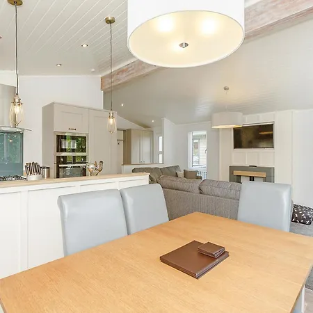 Aysgarth Lodges Semesterpark *