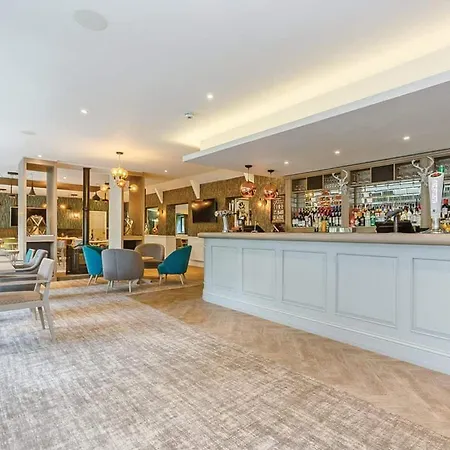 Aysgarth Lodges Semesterpark *